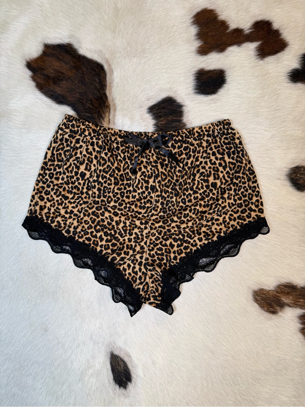 Leopard Print Lace Trim Lounge Shorts – Small